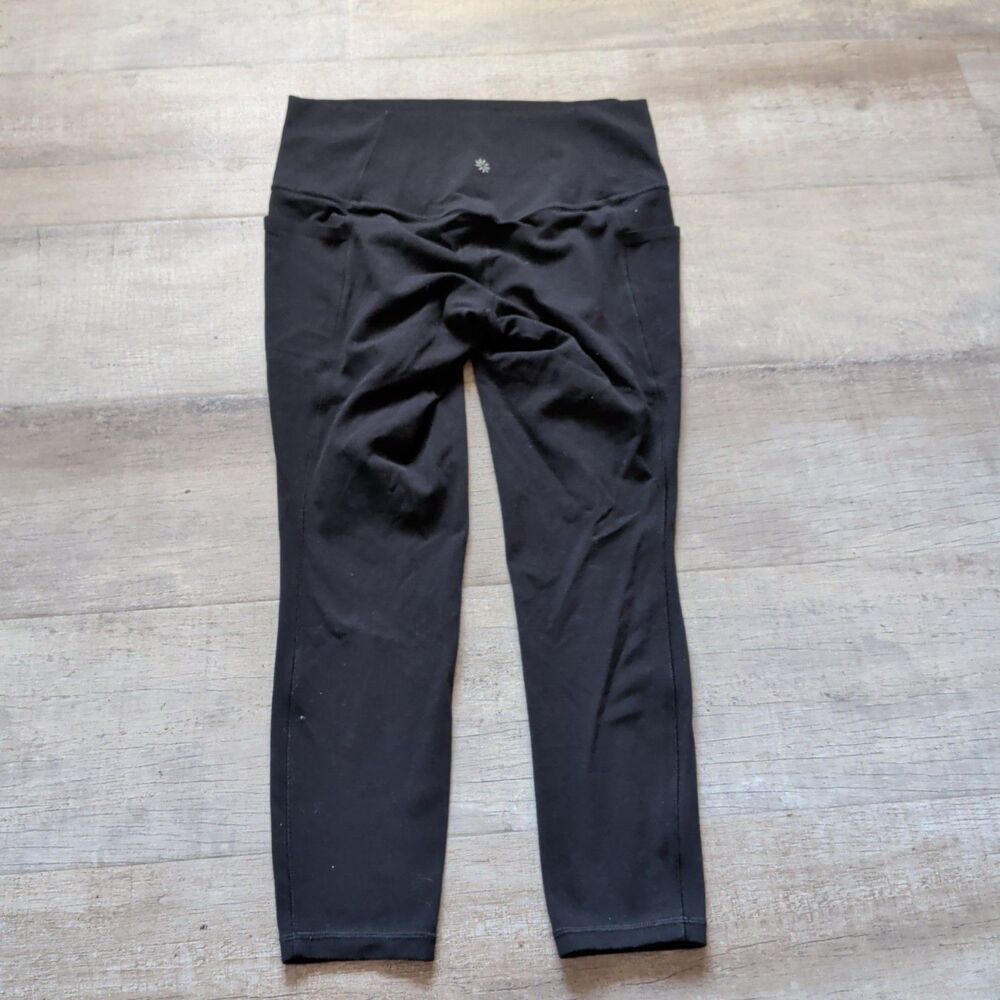 Athleta Leggings Womens M Black Tight Pockets High Rise Capri Yoga Gym